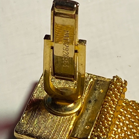 Vintage men’s gold with black lacquer square cuff links - Picture 9 of 9